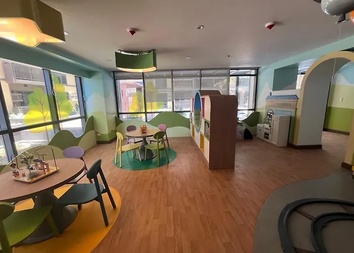 Gentry Manor 2 Beds Fast Wifi Near Okada Moa Naia 8e Apartment